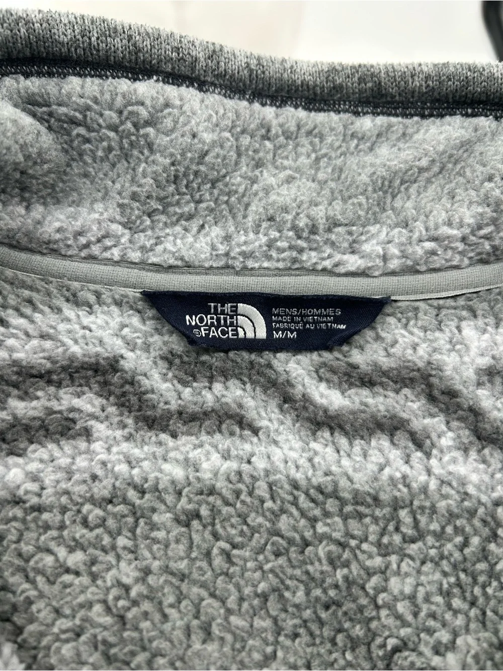 Men’s The North Face Novelty Gordon Lyons 1/2 Zip in Monument Aztec Print Medium